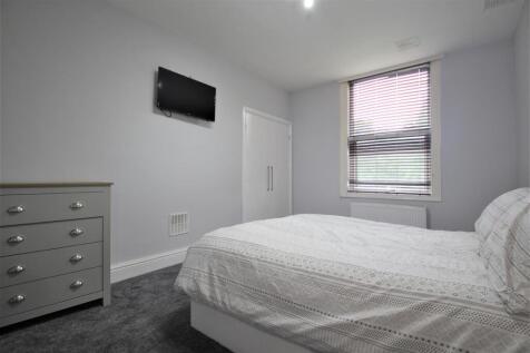 Room 5.JPG