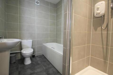 Bathroom.JPG