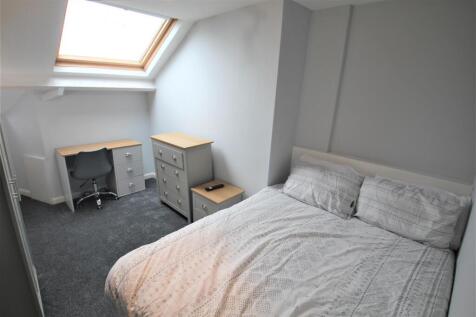 Room 7.JPG