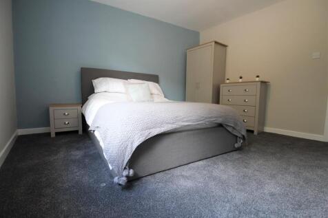 Bedroom 2 1.jpg