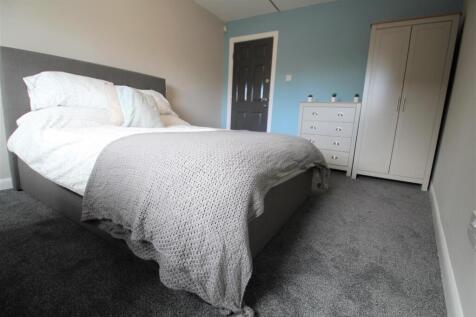 Bedroom 3 2.jpg