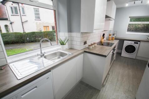 Kitchen 1.jpg