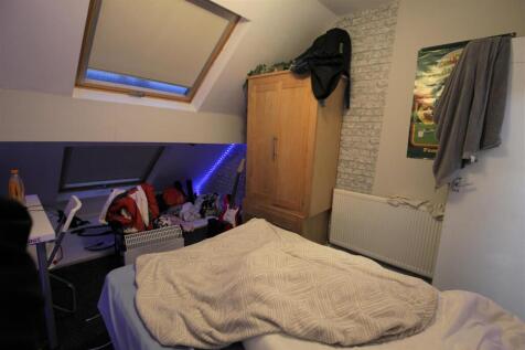 Bedroom 5.jpg