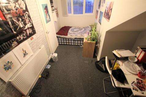Bedroom 6.jpg