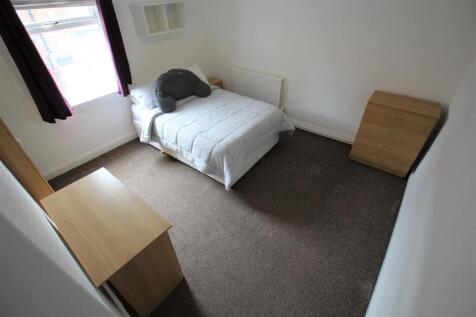 Bedroom 1.jpg
