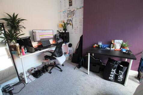 Bedroom 2.jpg