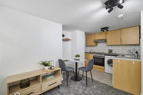 2a Wetherby Grove_06.jpg