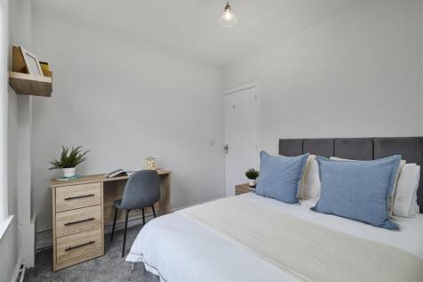 2 Wetherby Grove_12.jpg