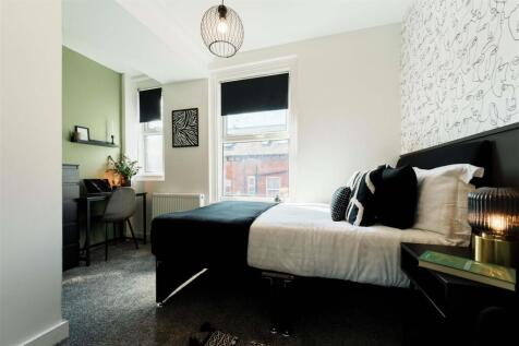 Room 4_mid floor 1.jpg