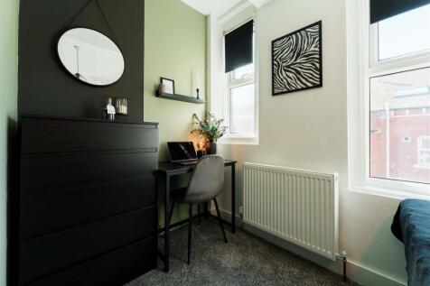 Room 4_mid floor 3.jpg