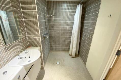 Shower/Wet Room 
