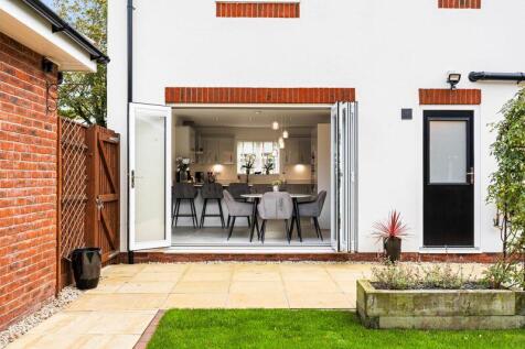 Rear Elevation - Bi-Folds