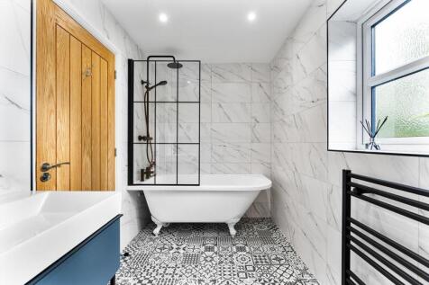 Family Bathroom/WC