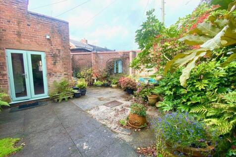 Enclosed Courtyard