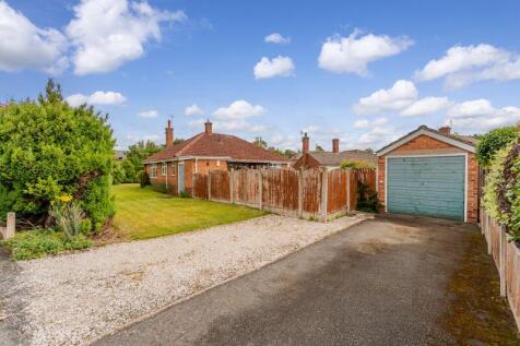 Driveway/Garage