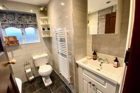 Modern Bathroom