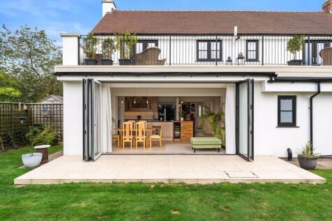 Bi-Folds