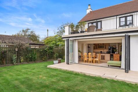 Bi-Folds