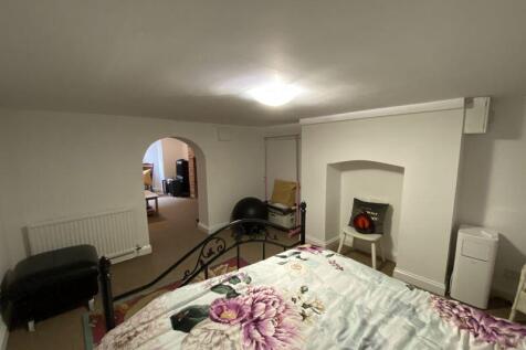 Basement Room (2)