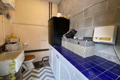 Outside WC/Utility