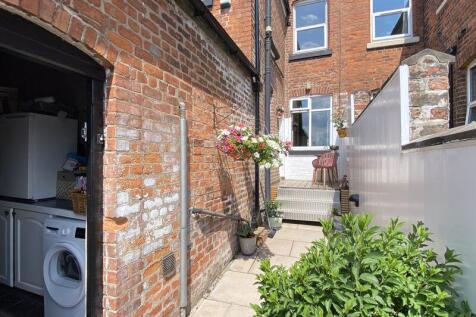 Rear Yard/Utility
