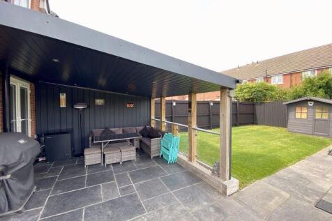Covered Patio Area