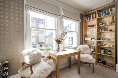 Living Room/Bedroom