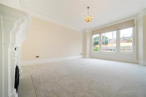 Reception/Bedroom