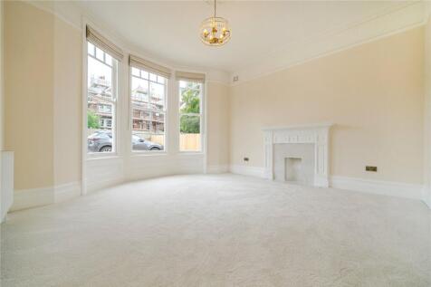 Reception/Bedroom