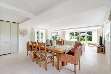 Open Plan Dining