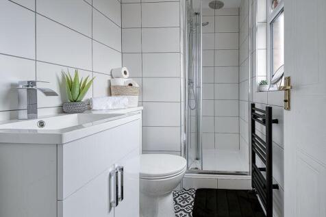 En-Suite Shower
