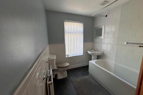 Bathroom.jpg