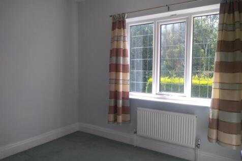 Bedroom 4.JPG