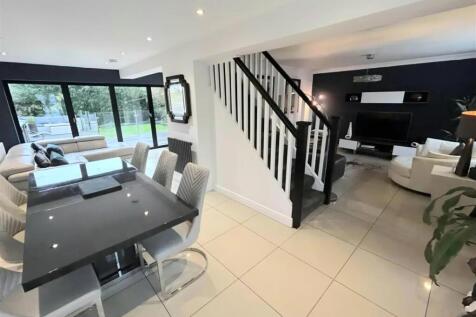 Dining room.jpg