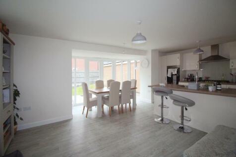 Kitchen Dining Area