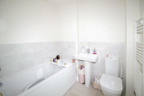 Main bathroom