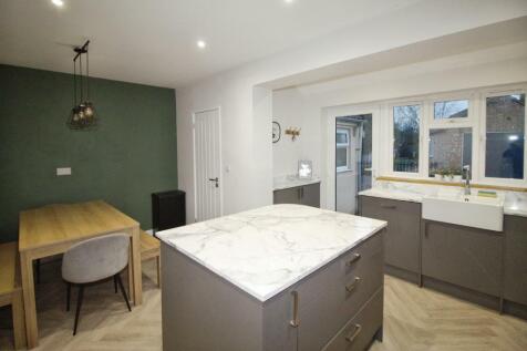 Kitchen Dining Area