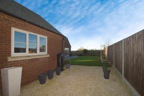 Further garden area