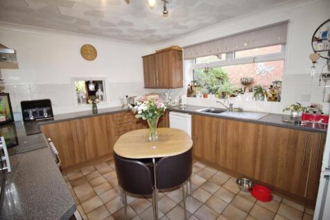 Kitchen Dining Area