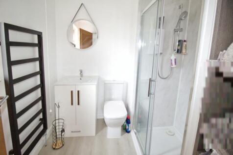Bedroom Two Ensuite