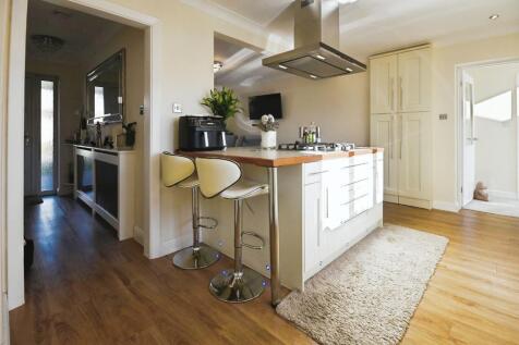 Kitchen Dining Area