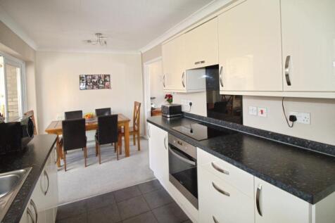 Kitchen Dining Area