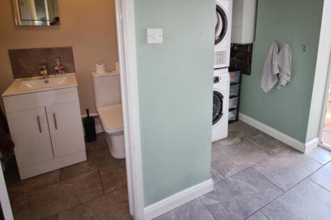 Utility area &amp; W/C