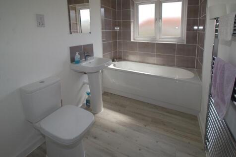 Main bathroom