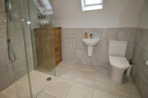 Master Ensuite
