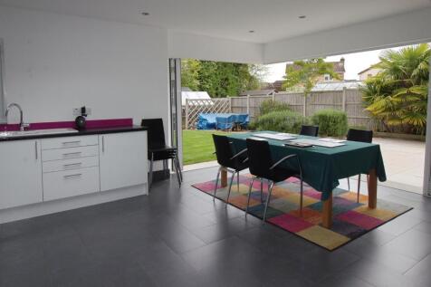 Kitchen Dining Area