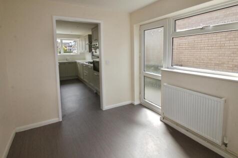 Kitchen Dining Area
