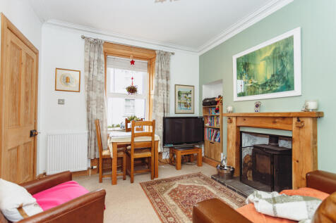 Living/Dining Area