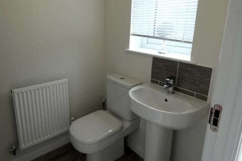GRD FLOOR EN SUITE