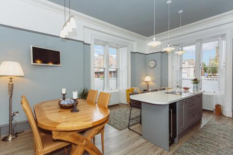 Open-Plan Kitchen/Diner